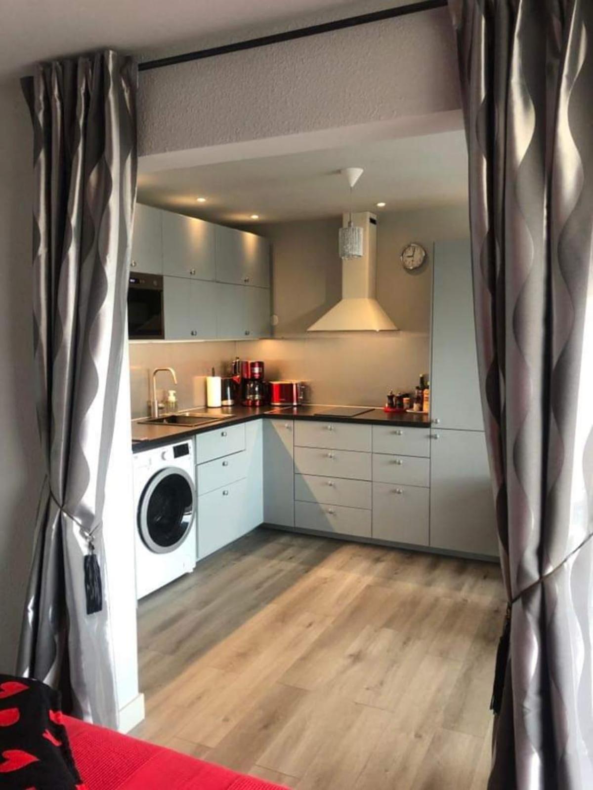 Naturiste Cap D'agde Heliopolis F 31 *